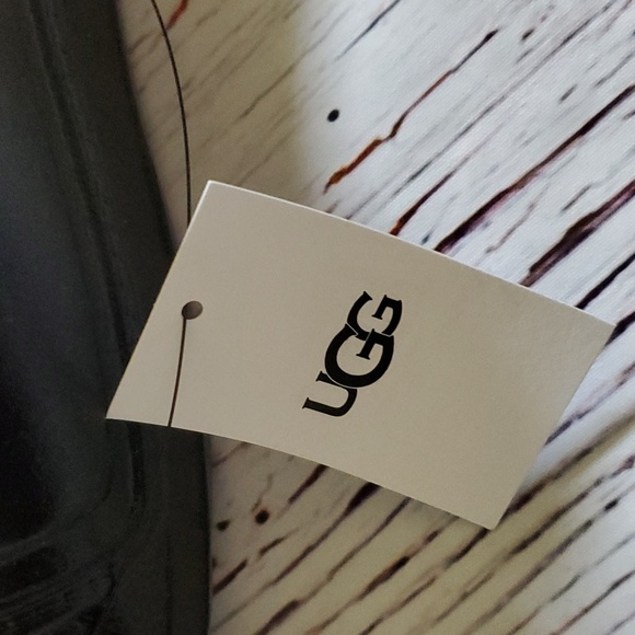 🆕️ UGG MEN'S BLACK SLIDES - Picture 8 of 8